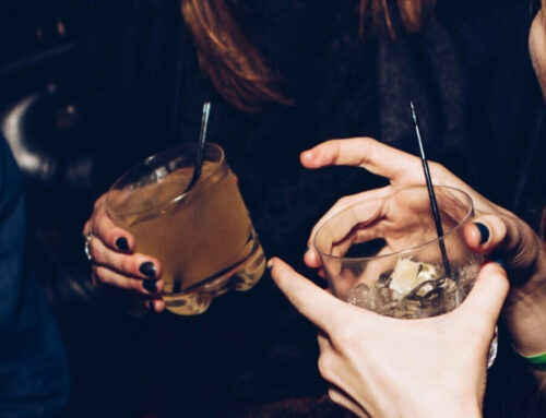 Λεχαινά: 16χρονος κατέληξε στο νοσοκομείο μετά από κατανάλωση αλκοόλ σε κατάστημα