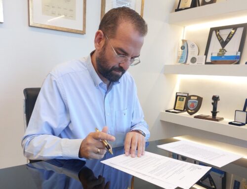 Με υπογραφή Φαρμάκη η Μονάδα Υποστηριζόμενης Διαβίωσης “Αγ. Αρσενίου” στο Μεσολόγγι & νέα οχήματα σε δομές ΑμεΑ στο «Δυτική Ελλάδα 2021-2027»