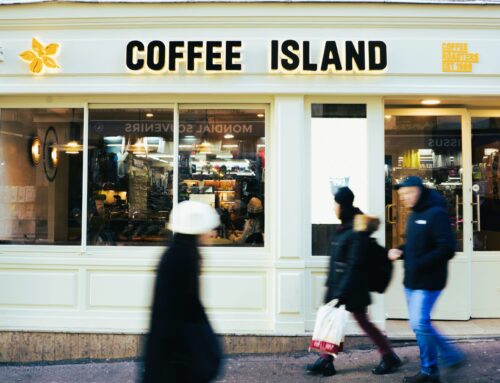 Η Coffee Island εγκαινιάζει το πρώτο της κατάστημα στη Μονμάρτη και εισέρχεται στη γαλλική αγορά