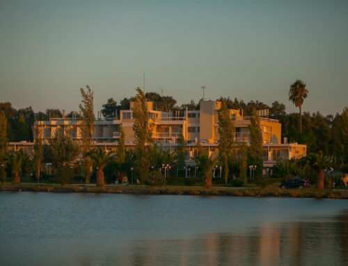 Μεσολόγγι: Υπεγράφη προσύμφωνο πώλησης για το Ξενοδοχείο «Θεοξένια» – Στόχος η μετατροπή σε 5άστερο