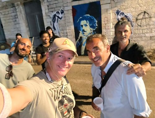Ο Ντελακρουά «ζωντανεύει» σε νέο graffiti στο Μεσολόγγι – Ο Νίκος Αλιάγας κατέγραψε τη δημιουργία του