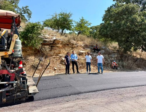 Ξεκίνησαν οι εργασίες ασφαλτόστρωσης στον δρόμο Πλατυγιάλι – Αστακός – Νέος φωτισμός στον κόμβο