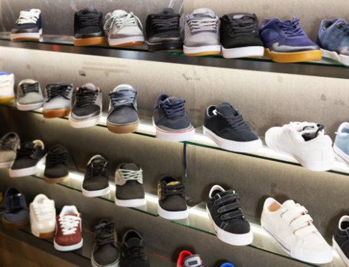 Τα Απόλυτα Sneakers για Urban Εμφανίσεις: Άνεση και Στυλ στην Πόλη